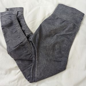 Grey side scrunch leggings